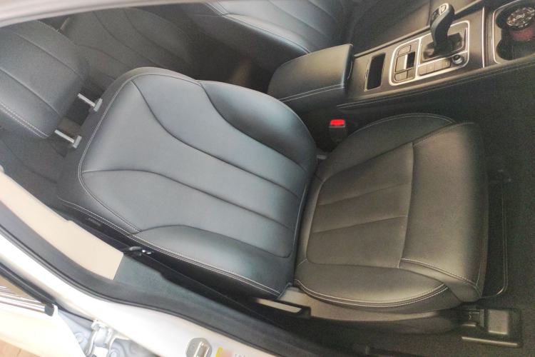 Used BYD Song MAX 2021 Upgraded Model 1.5T Automatic Luxury 6-Seater Right Front Seat