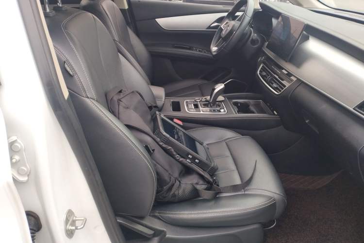 Used BYD Song MAX 2021 Upgraded Model 1.5T Automatic Luxury 7-Seater Right Front Seat
