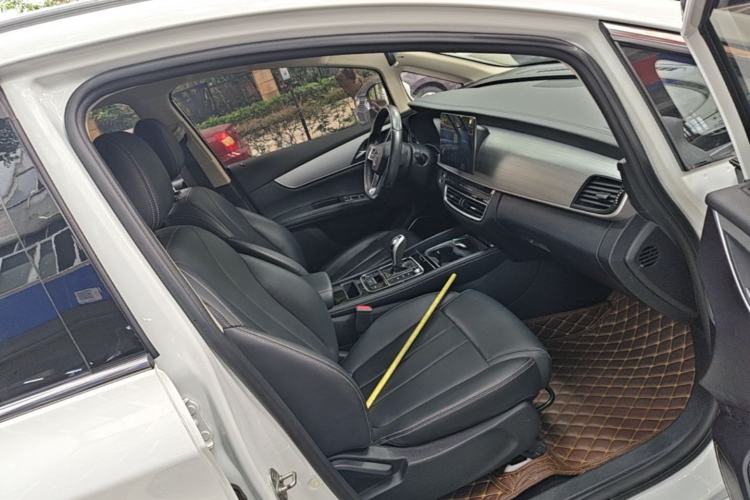 Used BYD Song MAX 2021 Upgraded Model 1.5T Automatic Luxury 6-Seater Right Front Seat