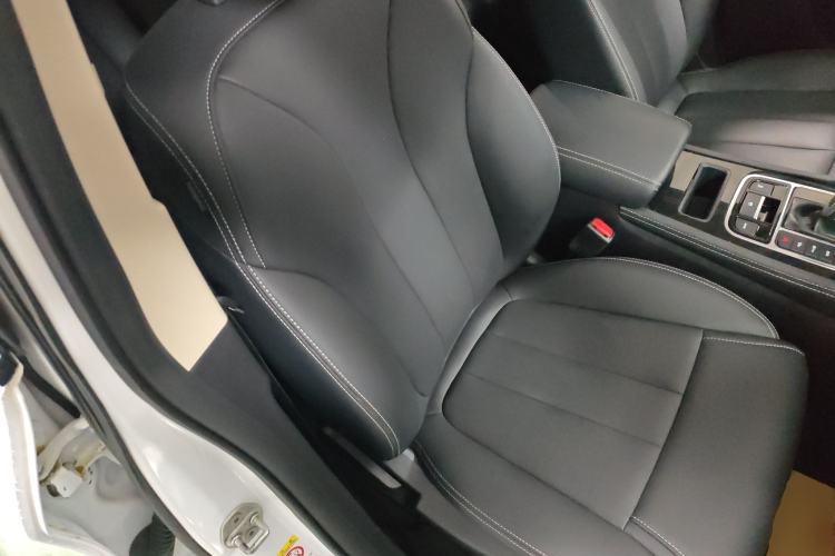 Used BYD Song MAX 2021 Upgraded Model 1.5T Automatic Prestige 7-Seater Right Front Seat