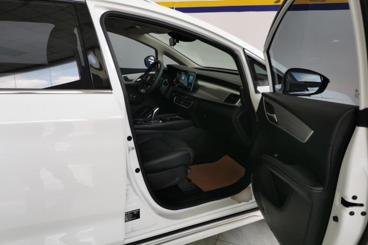 Used BYD Song MAX 2021 Upgraded Model 1.5T Automatic Prestige 6-Seater Right Front Seat