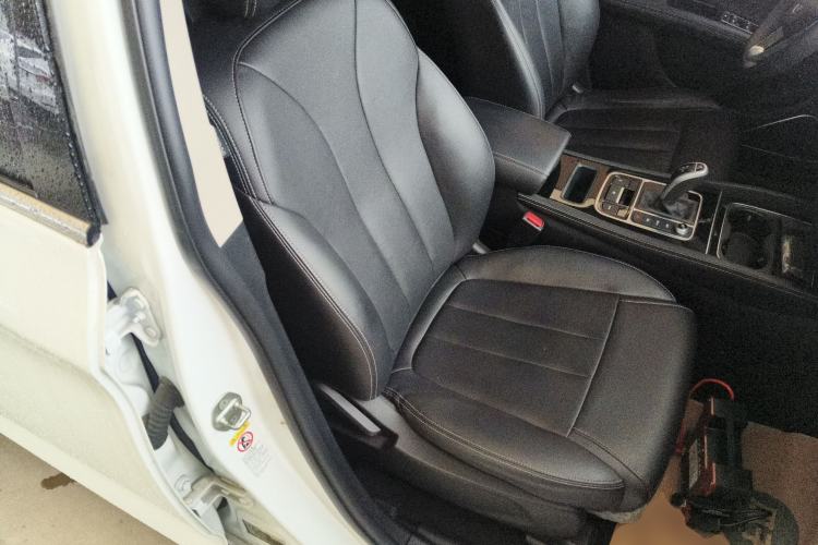 Used BYD Song MAX 2021 Upgraded Model 1.5T Automatic Luxury 7-Seater Right Front Seat