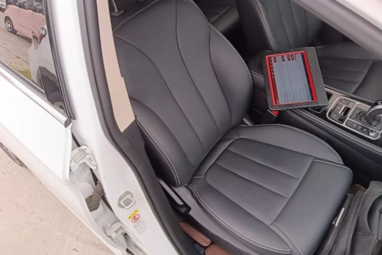 Used BYD Song MAX 2021 Upgraded Model 1.5T Automatic Flagship 7-Seater Right Front Seat