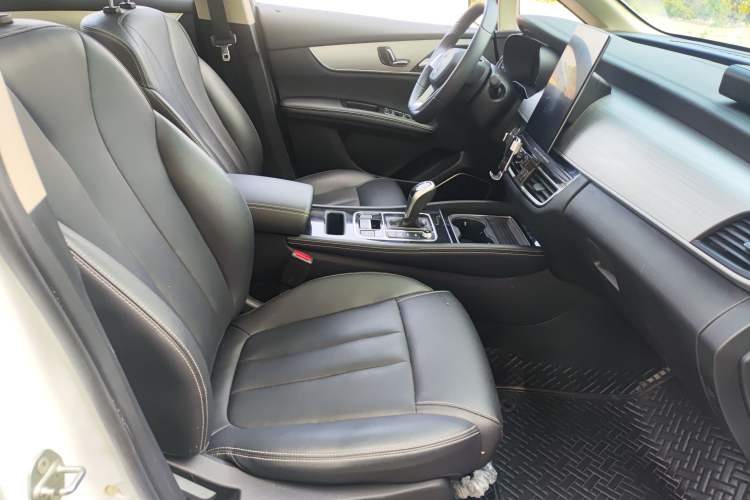 Used BYD Song MAX 2021 Upgraded Model 1.5T Automatic Prestige 6-Seater Right Front Seat