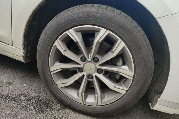 Used BYD Song MAX 2021 Upgraded Model 1.5T Automatic Prestige 7-Seater Right Front Wheel Hub