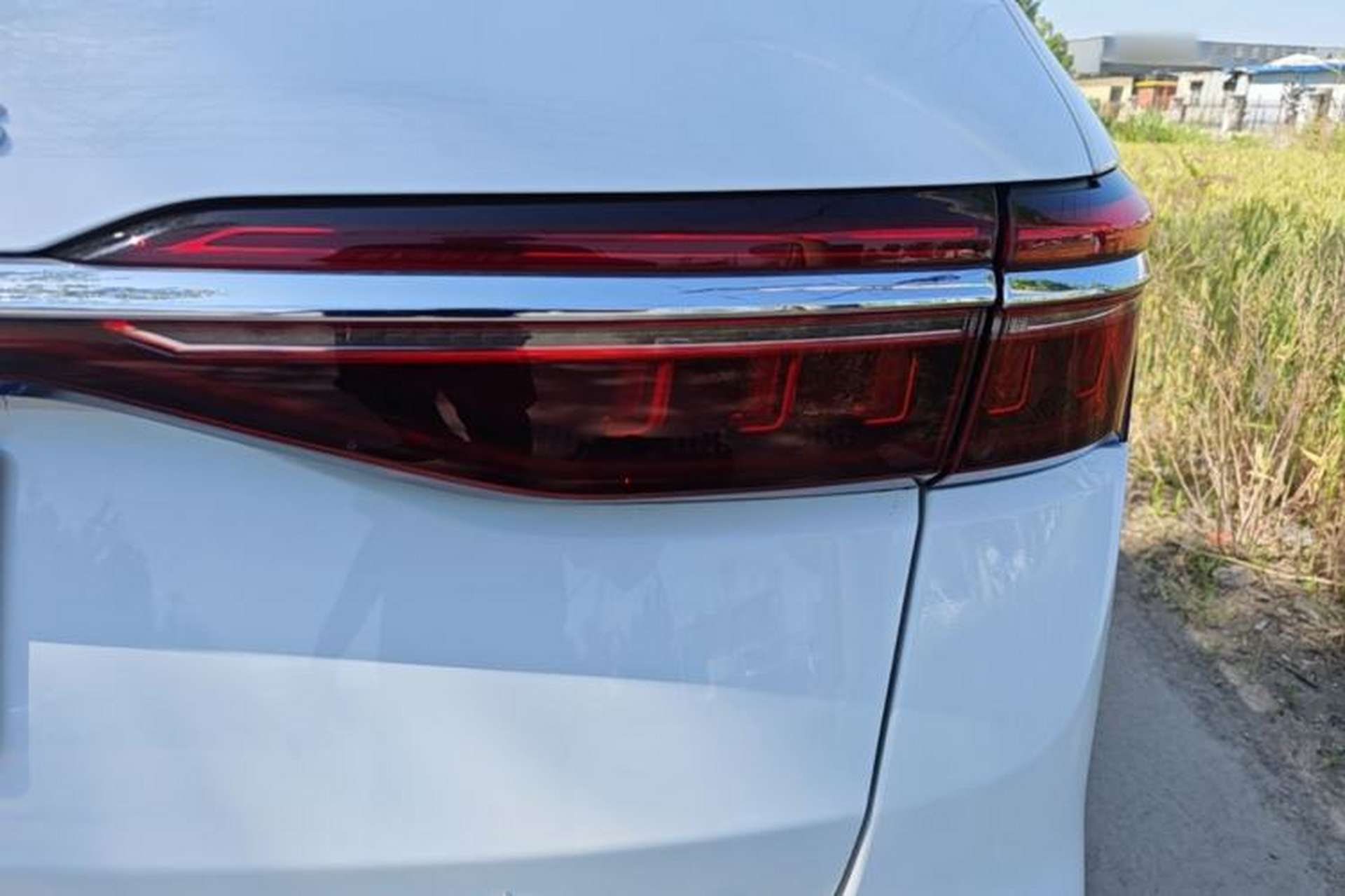 Used BYD Song MAX 2021 Upgraded Model 1.5T Automatic Prestige 7-Seater Right Rear Taillight