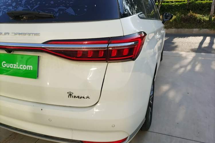 Used BYD Song MAX 2021 Upgraded Model 1.5T Automatic Luxury 6-Seater Right Rear Taillight
