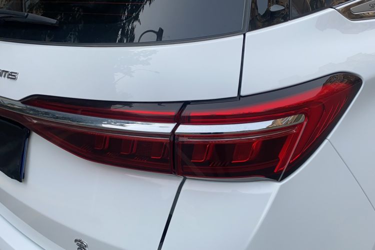 Used BYD Song MAX 2021 Upgraded Model 1.5T Automatic Luxury 7-Seater Right Rear Taillight