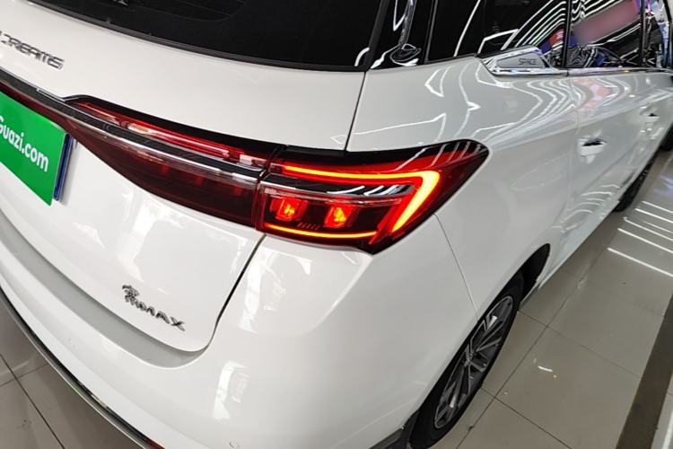 Used BYD Song MAX 2021 Upgraded Model 1.5T Automatic Prestige 7-Seater Right Rear Taillight