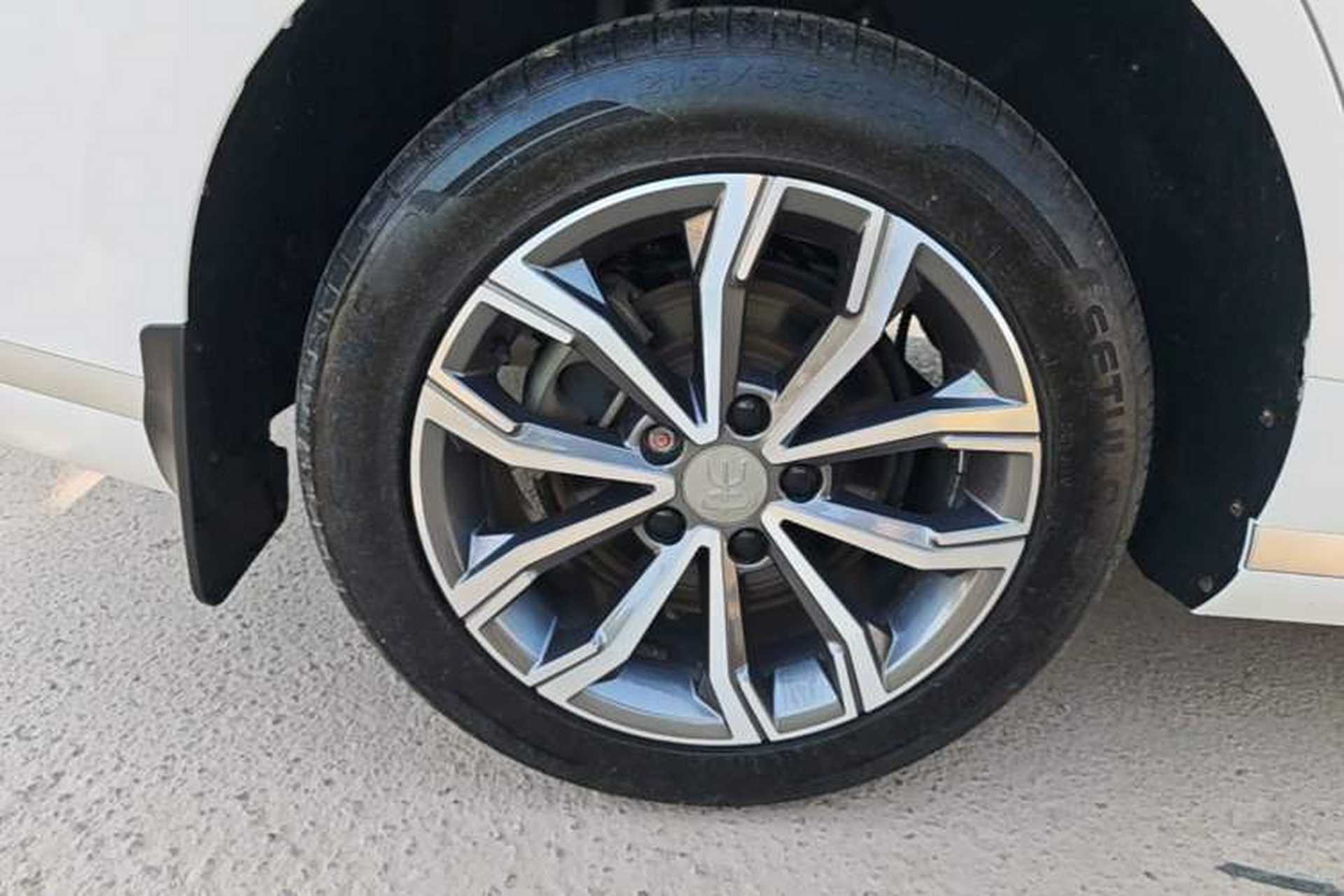 Used BYD Song MAX 2021 Upgraded Model 1.5T Automatic Prestige 7-Seater Right Rear Wheel Hub