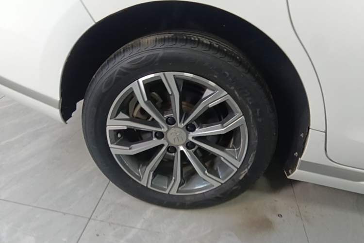 Used BYD Song MAX 2021 Upgraded Model 1.5T Automatic Luxury 7-Seater Right Rear Wheel Hub