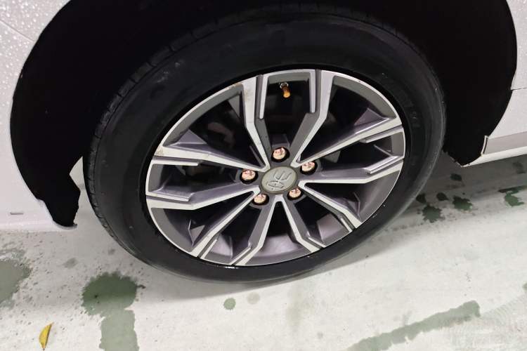 Used BYD Song MAX 2021 Upgraded Model 1.5T Automatic Prestige 7-Seater Right Rear Wheel Hub