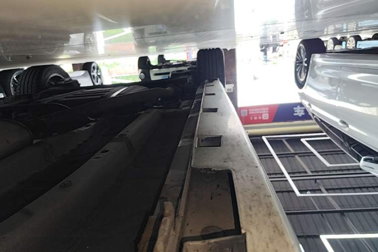 Used BYD Song MAX 2021 Upgraded Model 1.5T Automatic Prestige 7-Seater Right Side Sill