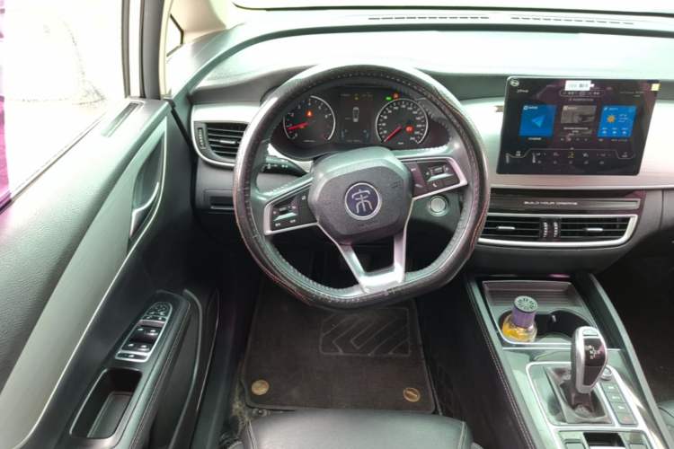 Used BYD Song MAX 2021 Upgraded Model 1.5T Automatic Luxury 6-Seater Steering Wheel