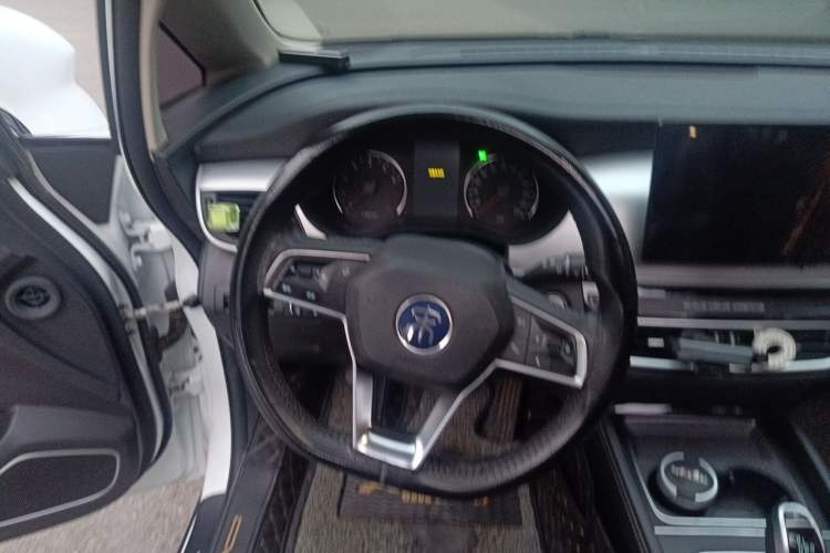Used BYD Song MAX 2021 Upgraded Model 1.5T Automatic Luxury 6-Seater Steering Wheel