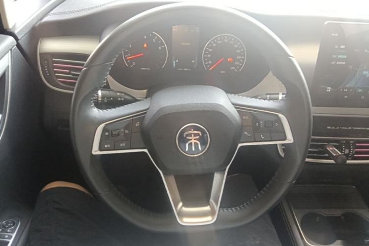 Used BYD Song MAX 2021 Upgraded Model 1.5T Automatic Luxury 6-Seater Steering Wheel
