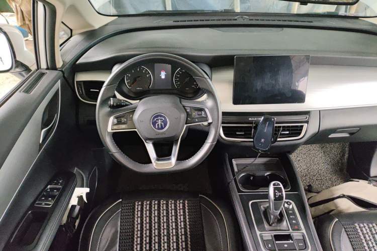 Used BYD Song MAX 2021 Upgraded Model 1.5T Automatic Luxury 6-Seater Steering Wheel