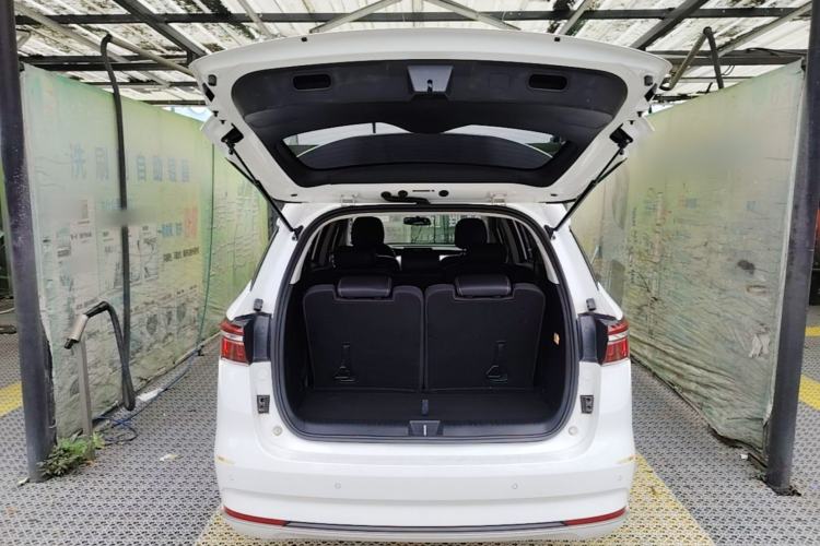 Used BYD Song MAX 2021 Upgraded Model 1.5T Automatic Luxury 7-Seater Trunk
