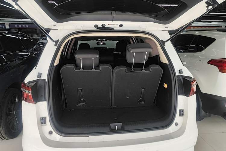Used BYD Song MAX 2021 Upgraded Model 1.5T Automatic Luxury 7-Seater Trunk
