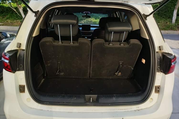 Used BYD Song MAX 2021 Upgraded Model 1.5T Automatic Luxury 6-Seater Trunk