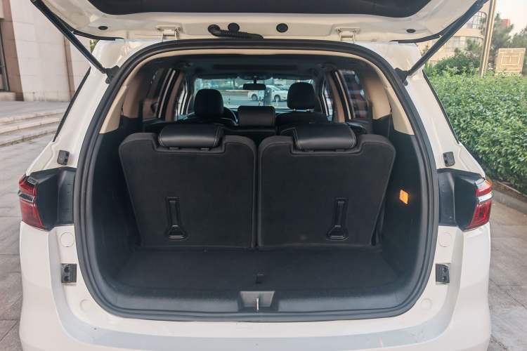 Used BYD Song MAX 2021 Upgraded Model 1.5T Automatic Luxury 7-Seater Trunk