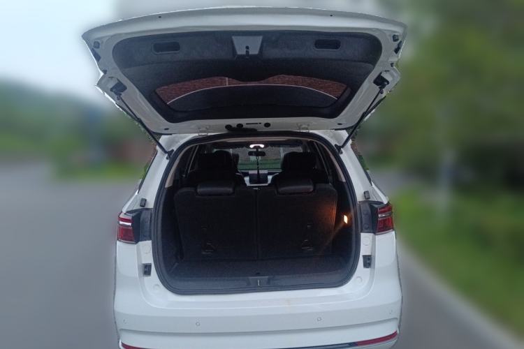 Used BYD Song MAX 2021 Upgraded Model 1.5T Automatic Luxury 6-Seater Trunk