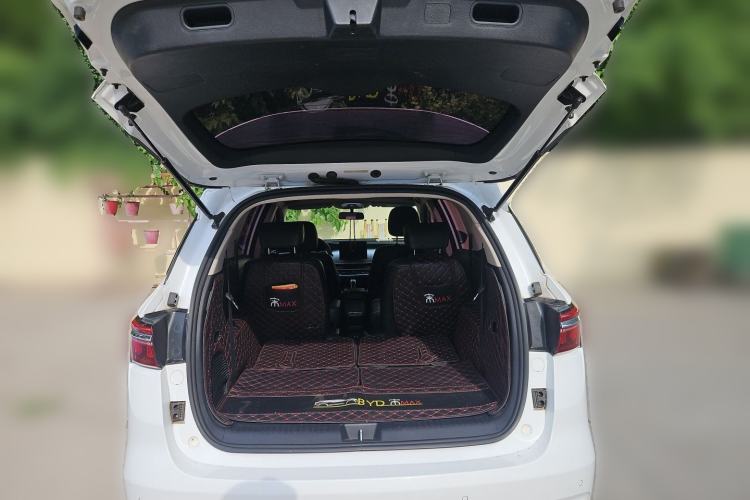 Used BYD Song MAX 2021 Upgraded Model 1.5T Automatic Luxury 6-Seater Trunk