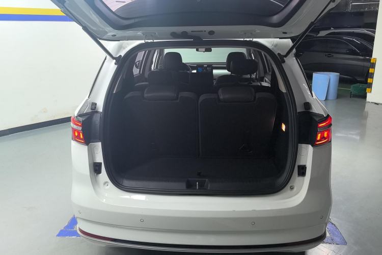 Used BYD Song MAX 2021 Upgraded Model 1.5T Automatic Luxury 7-Seater Trunk