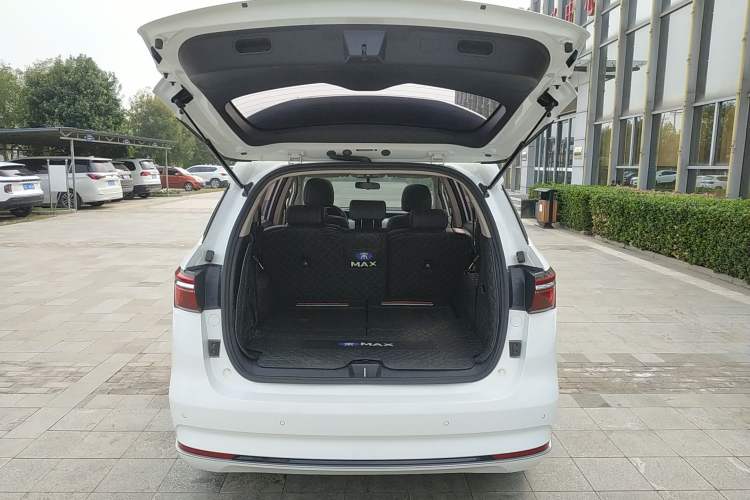 Used BYD Song MAX 2021 Upgraded Model 1.5T Automatic Luxury 7-Seater Trunk