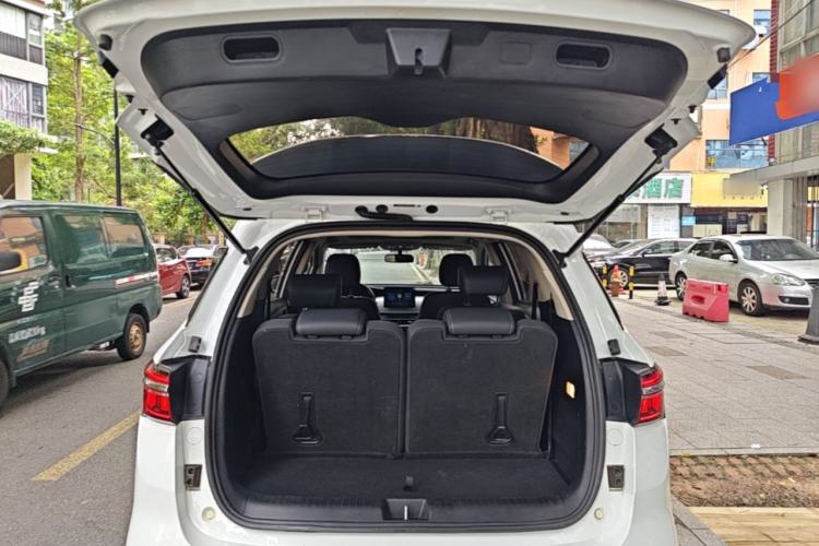 Used BYD Song MAX 2021 Upgraded Model 1.5T Automatic Luxury 6-Seater Trunk