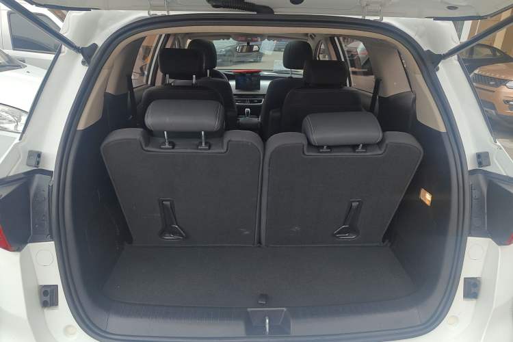 Used BYD Song MAX 2021 Upgraded Model 1.5T Automatic Luxury 6-Seater Trunk