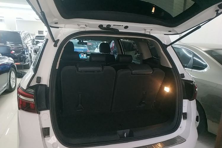 Used BYD Song MAX 2021 Upgraded Model 1.5T Automatic Luxury 7-Seater Trunk