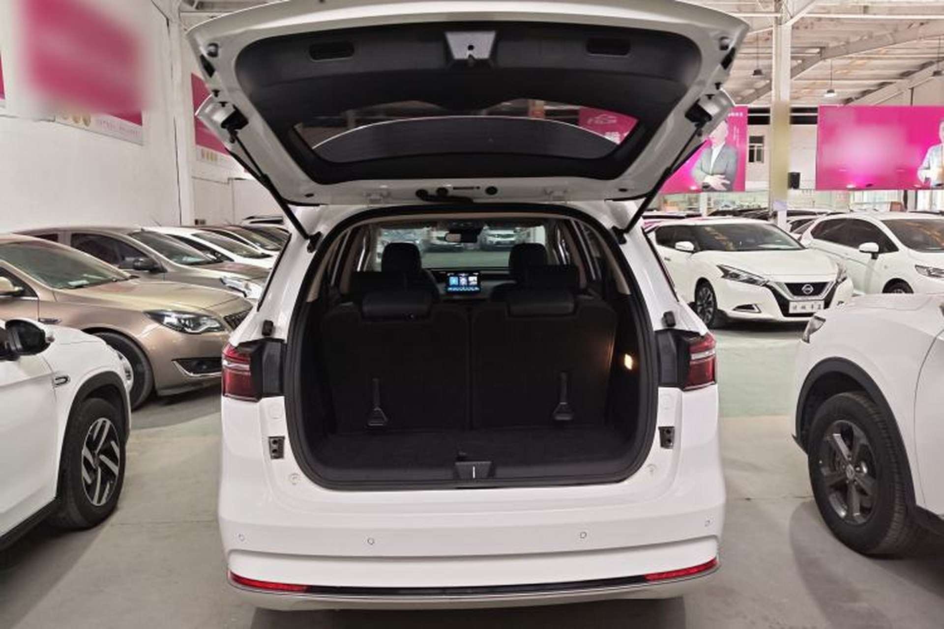 Used BYD Song MAX 2021 Upgraded Model 1.5T Automatic Prestige 6-Seater Trunk