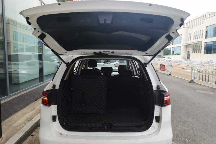 Used BYD Song MAX 2021 Upgraded Model 1.5T Automatic Luxury 7-Seater Trunk