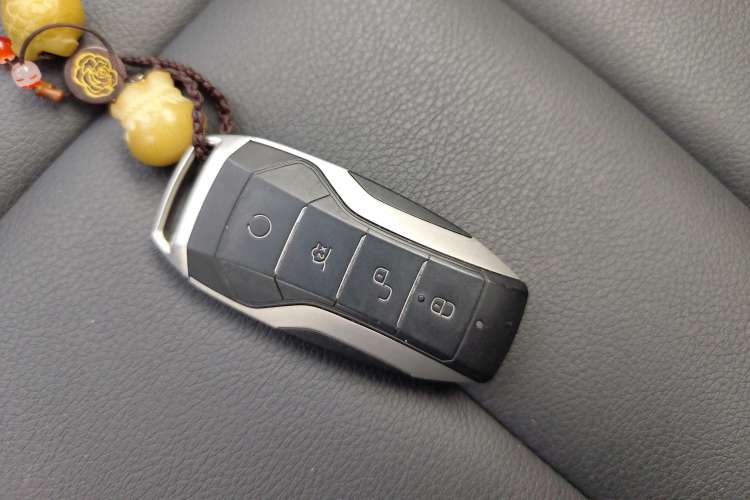Used BYD Song MAX 2021 Upgraded Model 1.5T Automatic Luxury 7-Seater Vehicle Key