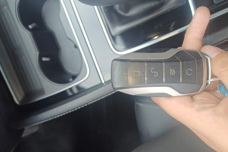 Used BYD Song MAX 2021 Upgraded Model 1.5T Automatic Luxury 6-Seater Vehicle Key