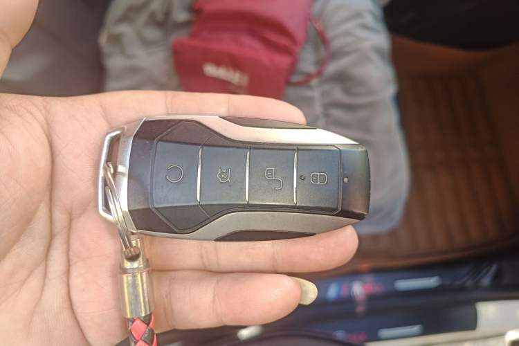 Used BYD Song MAX 2021 Upgraded Model 1.5T Automatic Luxury 6-Seater Vehicle Key