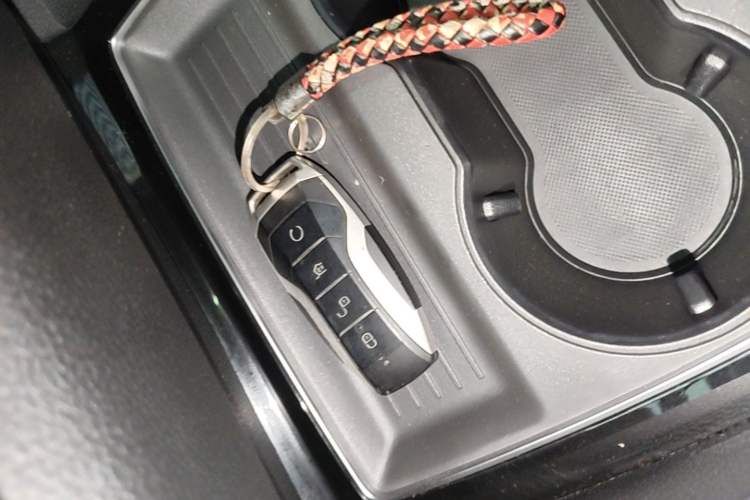 Used BYD Song MAX 2021 Upgraded Model 1.5T Automatic Luxury 6-Seater Vehicle Key