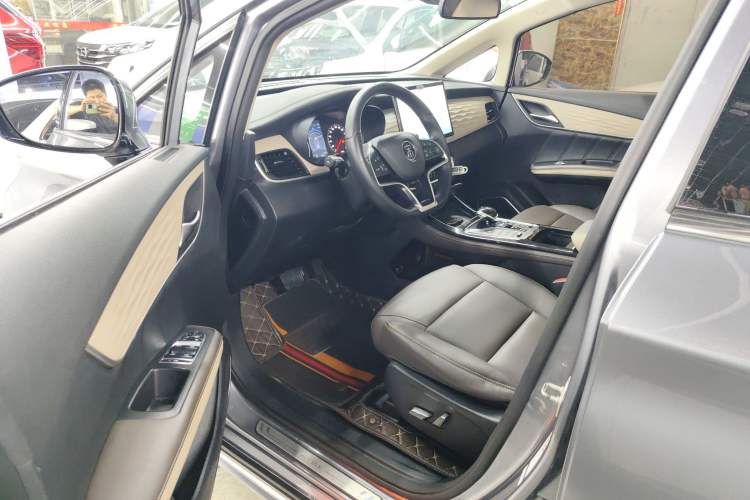 Used BYD Song MAX New Energy 2022 DM-i 105KM Flagship Model Driver Seat