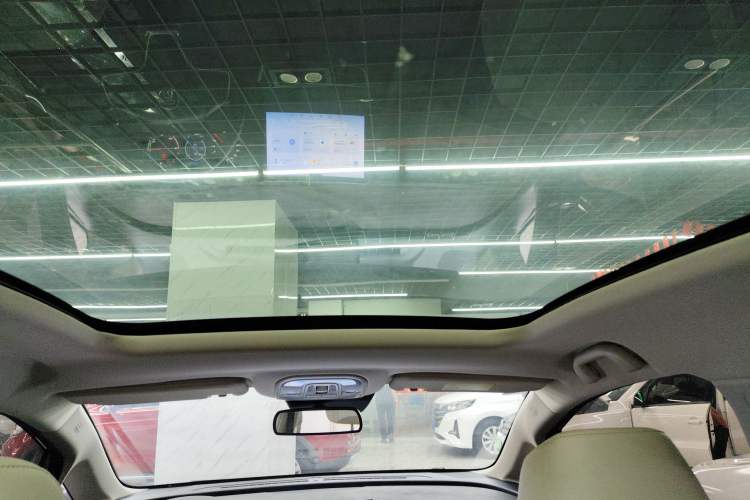 Used BYD Song MAX New Energy 2022 DM-i 105KM Flagship Model Headliner