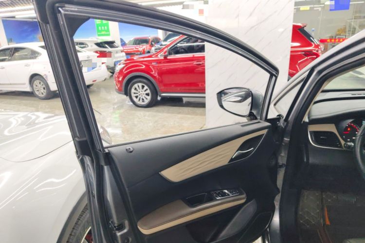 Used BYD Song MAX New Energy 2022 DM-i 105KM Flagship Model Left Front Door Interior