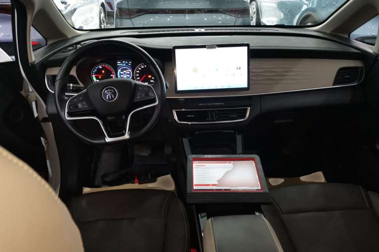 Used BYD Song MAX New Energy 2022 DM-i 105KM Flagship Model Center Console