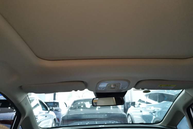 Used BYD Song MAX New Energy 2022 DM-i 105KM Flagship Model Headliner