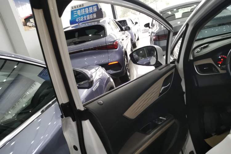 Used BYD Song MAX New Energy 2022 DM-i 105KM Flagship Model Left Front Door Interior
