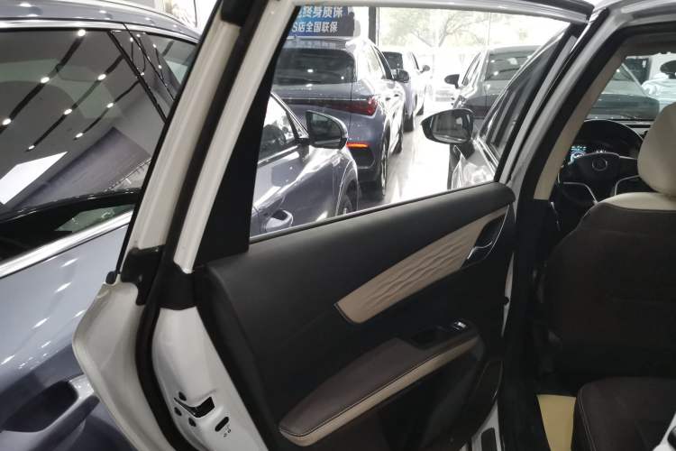 Used BYD Song MAX New Energy 2022 DM-i 105KM Flagship Model Left Rear Door Interior