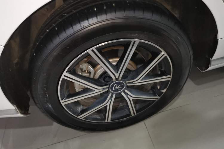 Used BYD Song MAX New Energy 2022 DM-i 105KM Flagship Model Right Rear Wheel Hub