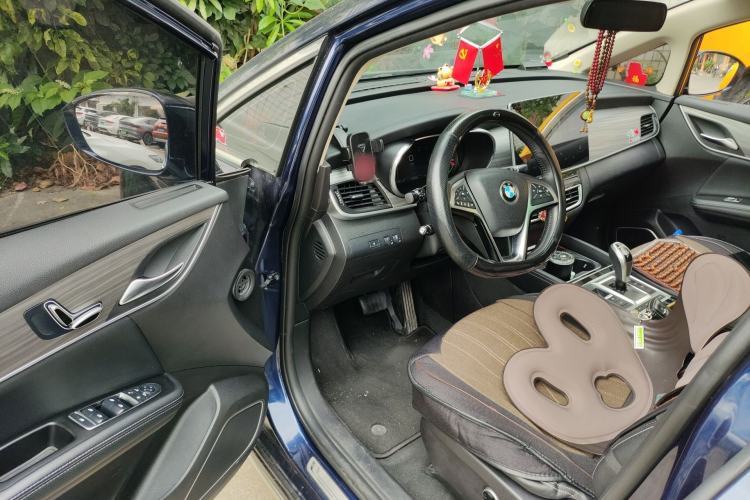 Used BYD Song MAX New Energy 2019 DM 1.5T Smart Connect Enjoyment Model 7 Seats China VI Standard Driver Seat