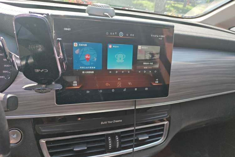 Used BYD Song MAX New Energy 2019 DM 1.5T Smart Connect Advanced 6-Seater China VI Standard Audio And AC Panel