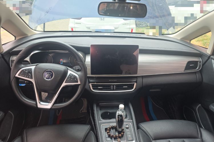 Used BYD Song MAX New Energy 2019 DM 1.5T Smart Connect Enjoyment Model 6-Seater China V Standard Center Console