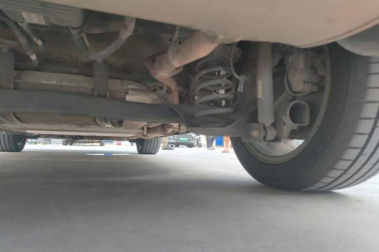 Used BYD Song MAX New Energy 2019 DM 1.5T Smart Connect Advanced 7-Seater China VI Standard Chassis Front Right